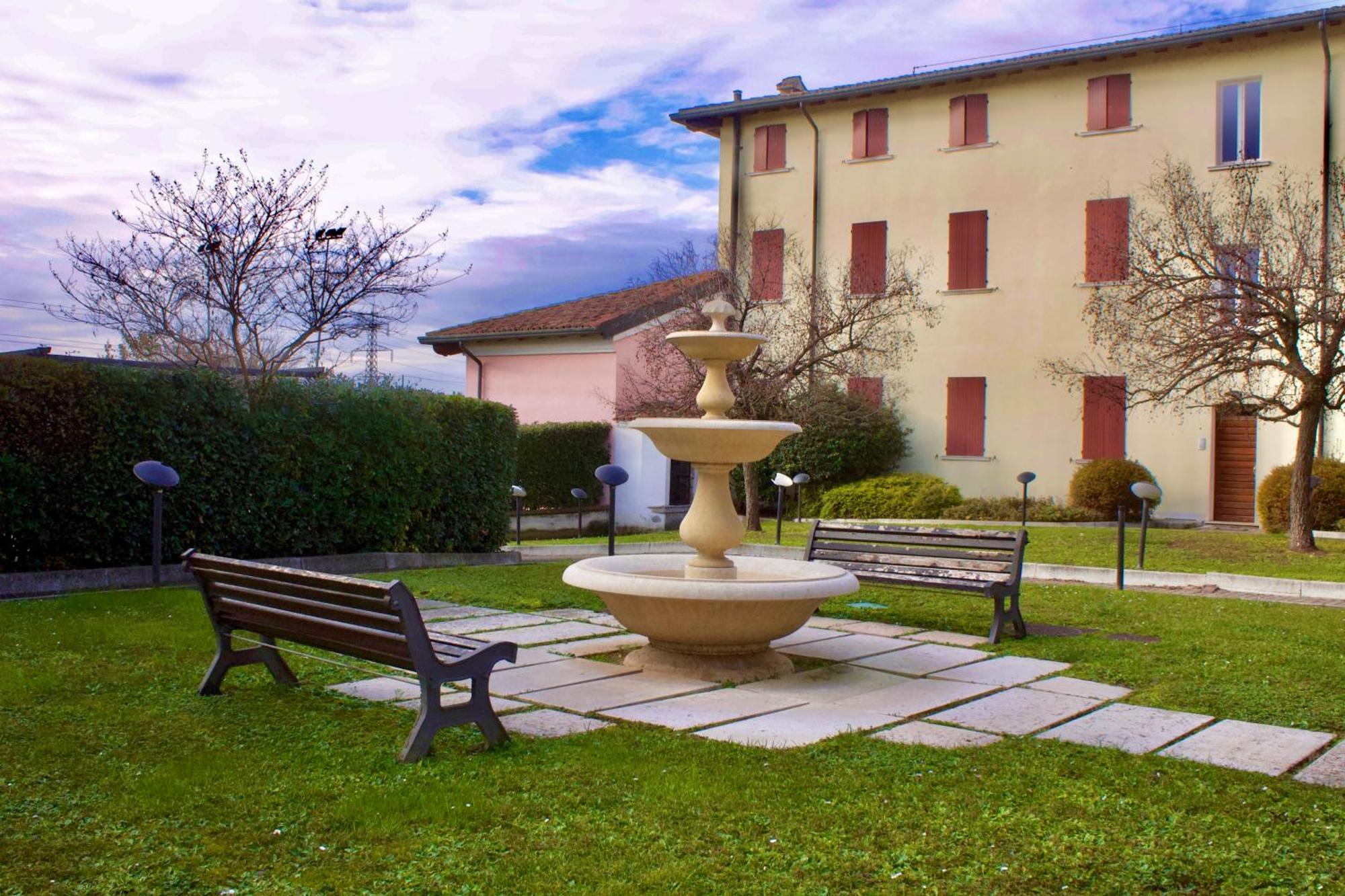 Wendy Apartment- Twobedroom & Pool & Parkprivatefree & Sports Desenzano del Garda Exterior photo