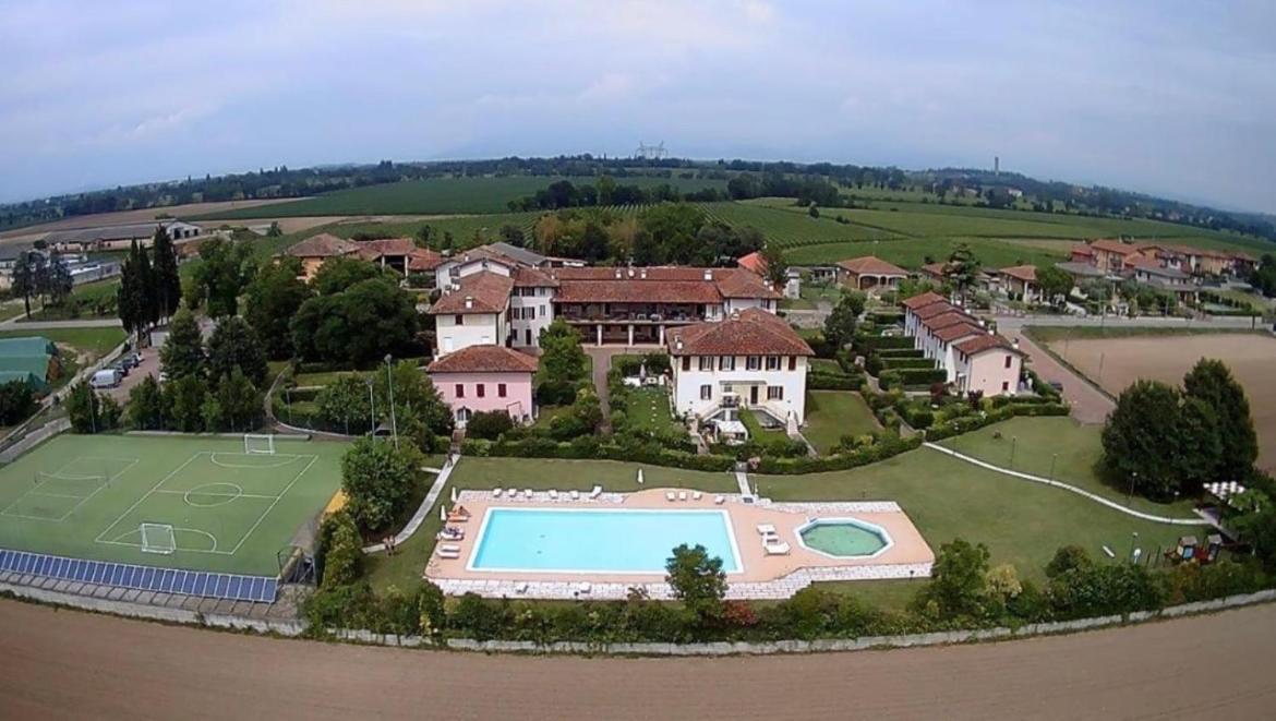 Wendy Apartment- Twobedroom & Pool & Parkprivatefree & Sports Desenzano del Garda Exterior photo